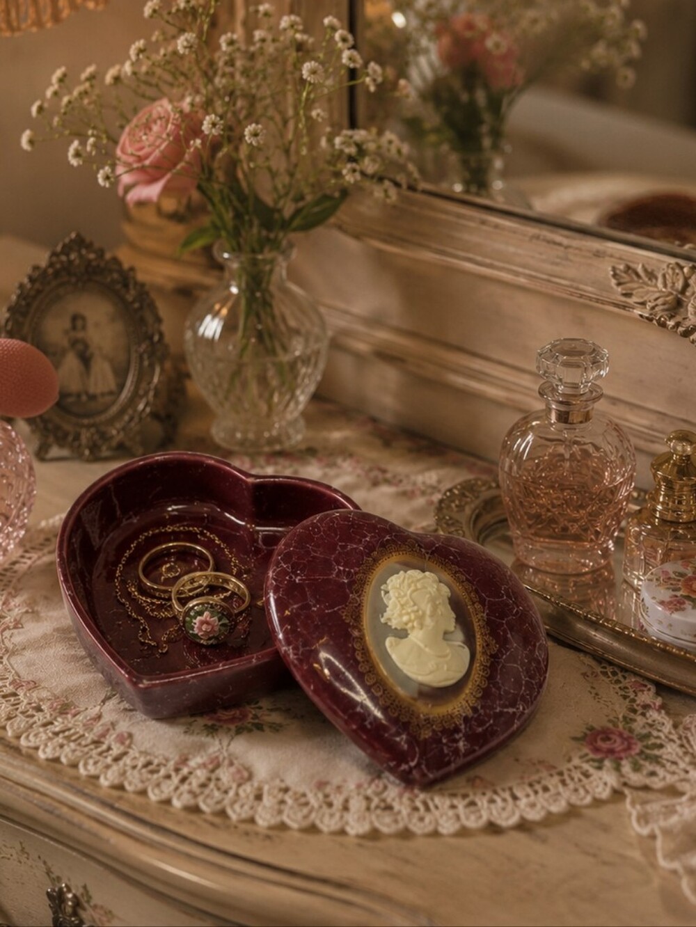 Mount Clemens Pottery Heart-Shaped Ceramic Keepsake Box With Cameo Design